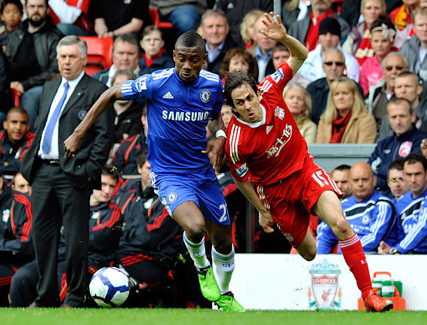 卷入争议 卷入争议