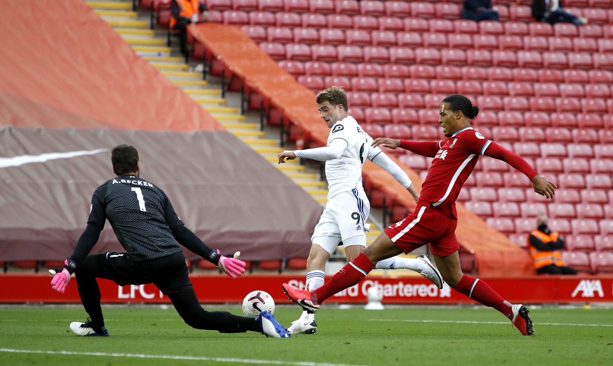 他就不再像 他就不再像